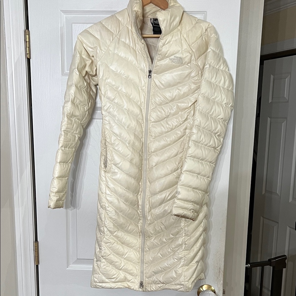 The North Face Women's 700 Down Off-White Puffer Coat